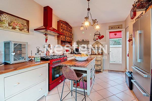 A vendre : Maison au coeur de village de Lorgues - 115m² - 3 chambres - 255m² de terrain