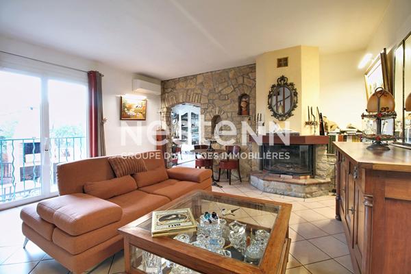 A vendre : Maison au coeur de village de Lorgues - 115m² - 3 chambres - 255m² de terrain