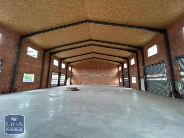 Local industriel à louer 213m²
