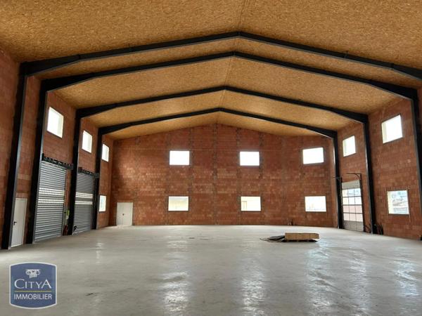 Local industriel à louer 213m²
