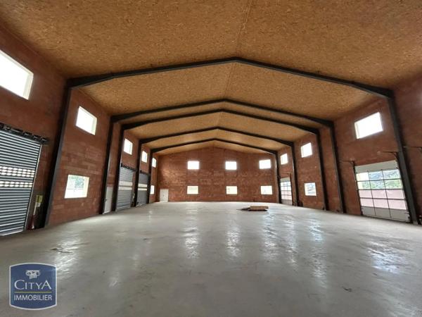 Local industriel à louer 213m²