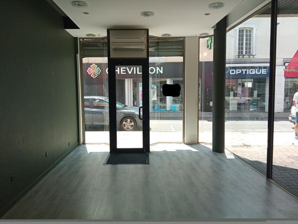 CHALLANS CENTRE VILLE - Local commercial 40.16 m²