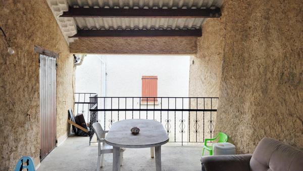 Maison de village avec terrasse