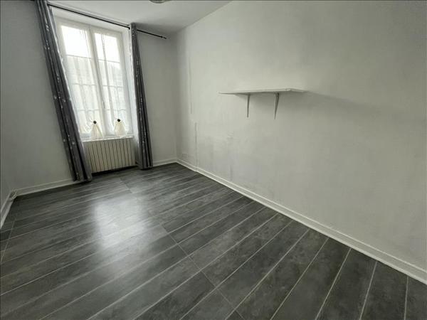 Maison à vendre |  Rouillac |  10 pièces | 227 m²