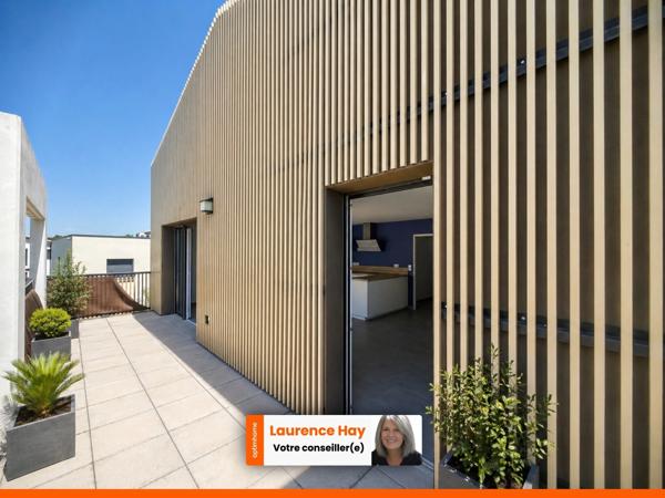 Appartement 3 pièces 83 m² - Dernier étage - Terrasse 18 m² - 2 Garages - Proche Ligne 2 Tram
