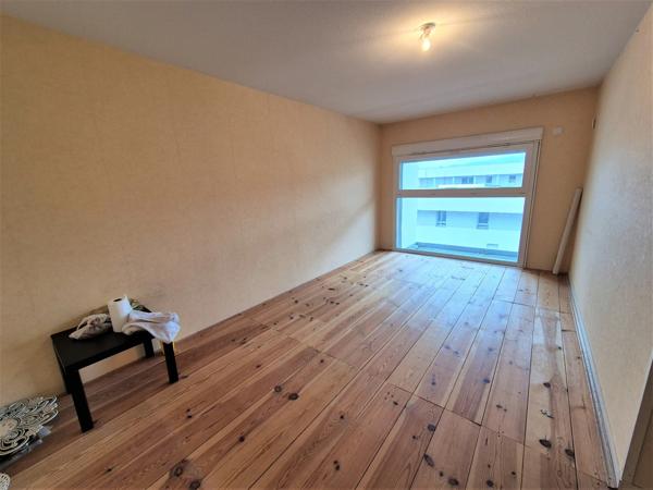 GRENOBLE SECTEUR RECHERCHÉ – DERNIER ÉTAGE – SUPERBE DUPLEX T4/T5 DE 99 M² AVEC TERRASSE ET VUE MONTAGNE