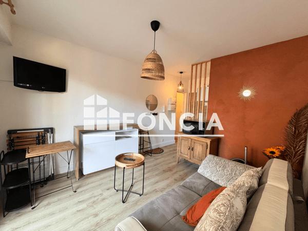 Location Studio meublé 16.6 m² - Hyeres Les Palmiers 83400