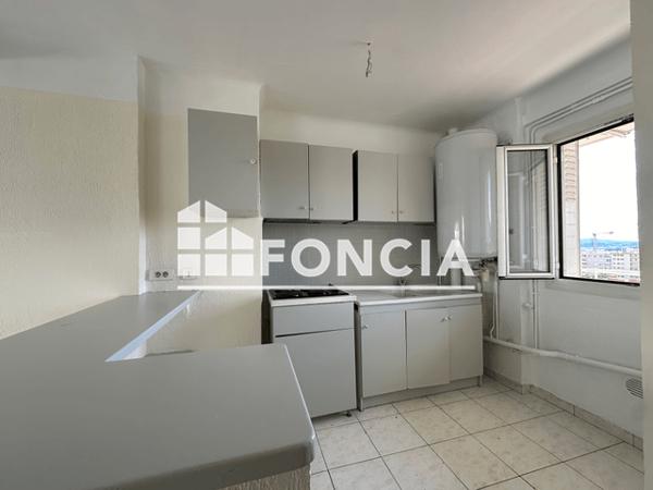 Location Appartement 2 pièces 45 m² - 157 AVENUE EMILE VINCENT Toulon 83000