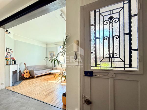 Chaville Rive Gauche - Maison de ville en copropriété, terrasse plein sud, parking et cave - Bien coup de coeur