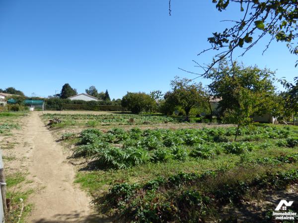 TERRAIN A BÂTIR - LE BREUIL BERNARD