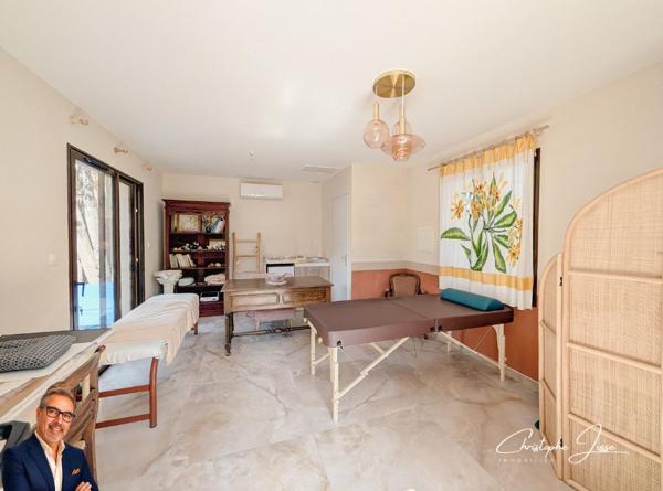 Maison 4 faces avec vue mer, accès plage à pied et studio