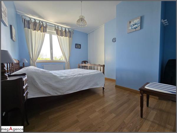 Maison à VILLEDIEU-LES-POELES, 50800 - 10 pièces 220m²