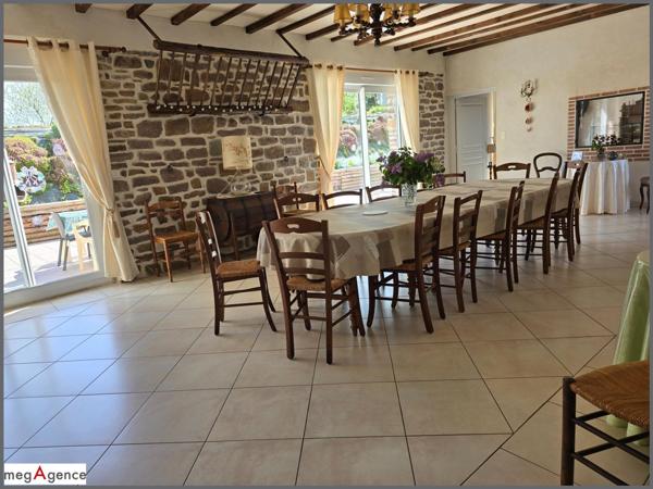 Maison à VILLEDIEU-LES-POELES, 50800 - 10 pièces 220m²