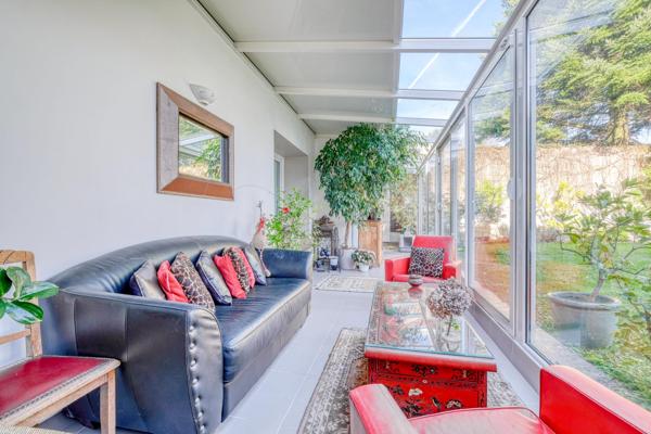 Grande maison - 4 chambres - beau jardin