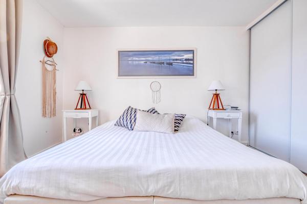 Grande maison - 4 chambres - beau jardin