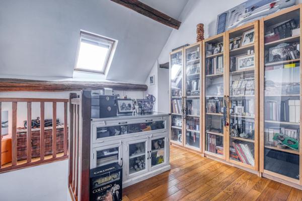 Grande maison - 4 chambres - beau jardin