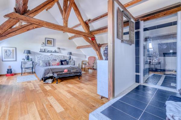 Grande maison - 4 chambres - beau jardin