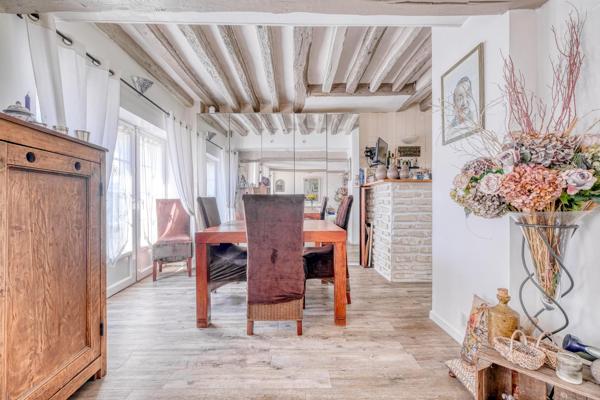 Grande maison - 4 chambres - beau jardin