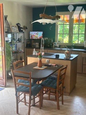 MAISON A VENDRE BAUGE EN ANJOU
Maison située 5 minutes de Baugé dans très bel environnement.
...