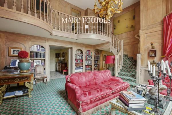 Paris XVI Passy appartement comme une maison avec terrasse et jardin