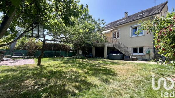 Maison à vendre 8 pièces 199 m² Roissy-en-Brie