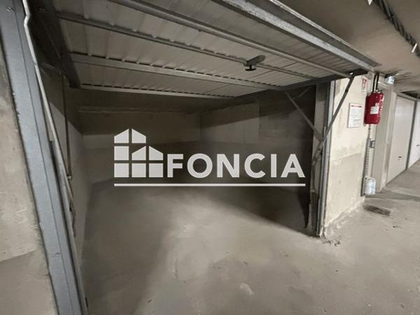 Location Parking 15 m² - 4 RUE MONSEIGNEUR DUCHESNE Rennes 35000