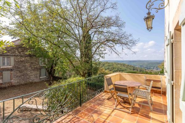 Vente / Domaine à Cahors (46000)