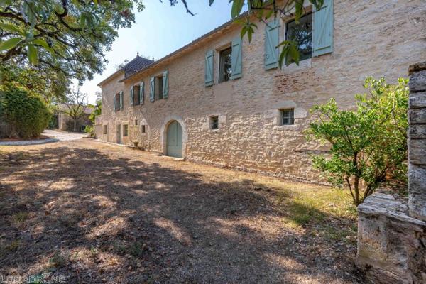 Vente / Domaine à Cahors (46000)