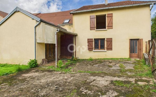 Maison à vendre    3 pièces •  Raze