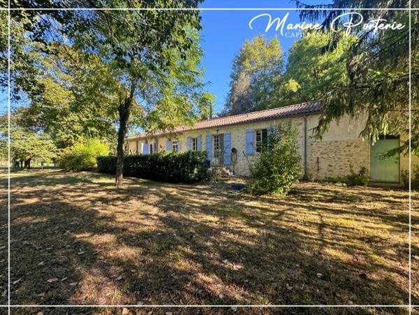 Maison en pierre de plain-pied, au bord de la Baïse