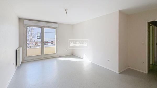 Appartement 4 pièces – 77 m² environ à Saint-Jacques-de-la-Lande (ref : 40262)