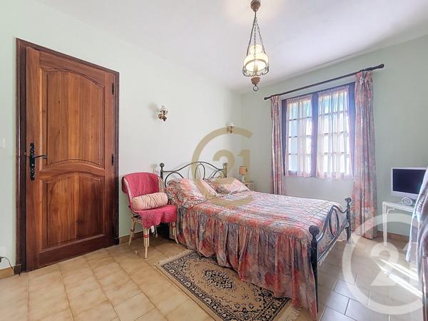 Maison à vendre  6 pièces - 174 m2 LORGUES - 83