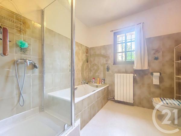 Maison à vendre  6 pièces - 174 m2 LORGUES - 83