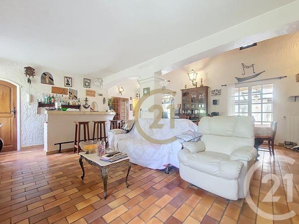 Maison à vendre  6 pièces - 174 m2 LORGUES - 83