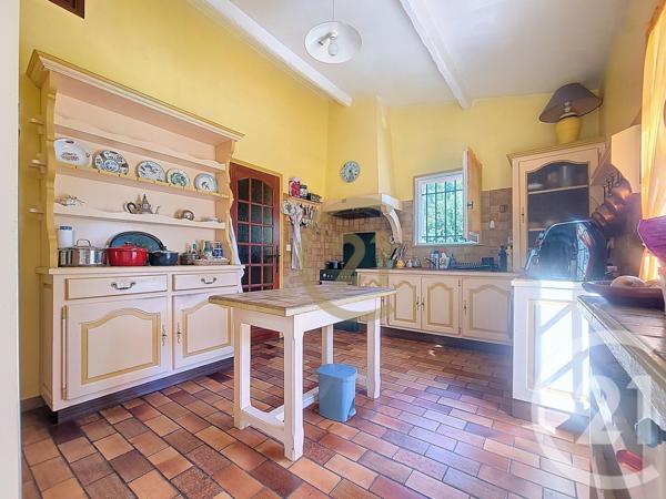 Maison à vendre  6 pièces - 174 m2 LORGUES - 83