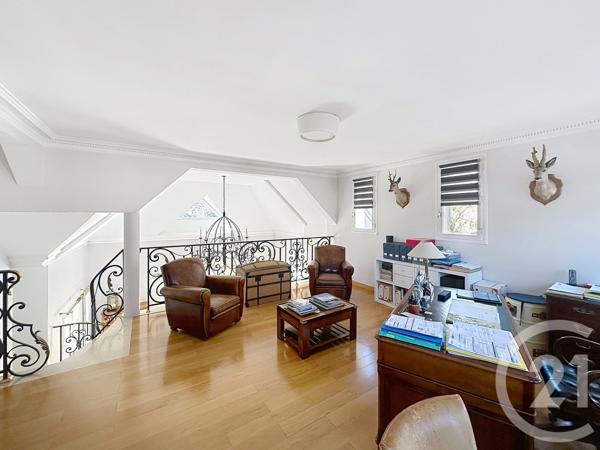 Maison à vendre  6 pièces - 190,74 m2 THIAIS - 94