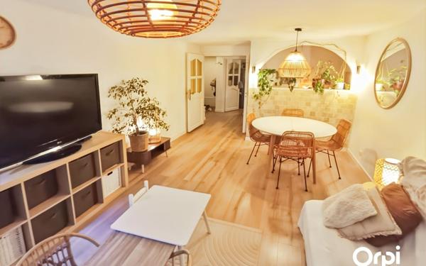 Appartement à vendre    4 pièces • 75,68 m2 Cogolin