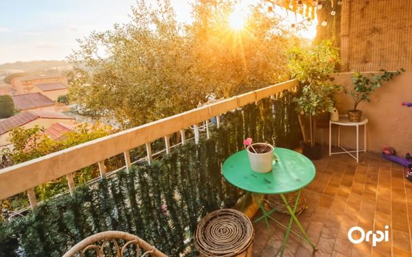 Appartement à vendre    4 pièces • 75,68 m2 Cogolin