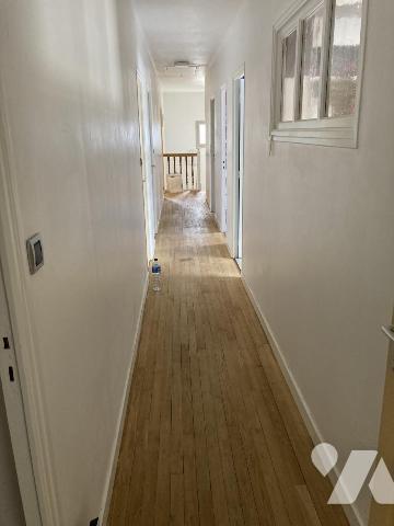 En centre ville maison traditionnelle sur terrain d'environ 1300 m²