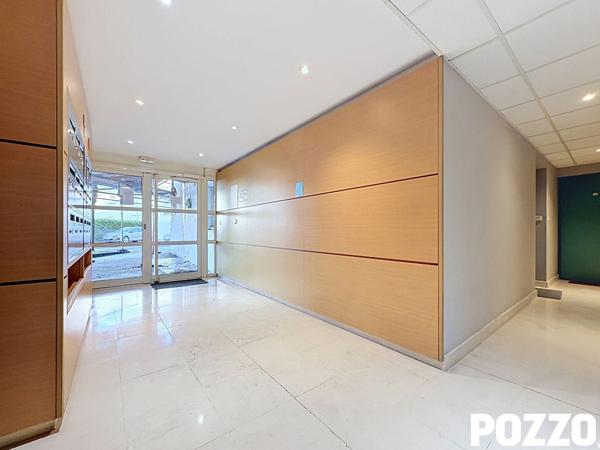 Studio Granville 1 pièce 25.45 m2 balcon+ place de parking en sous sol . GRANVILLE