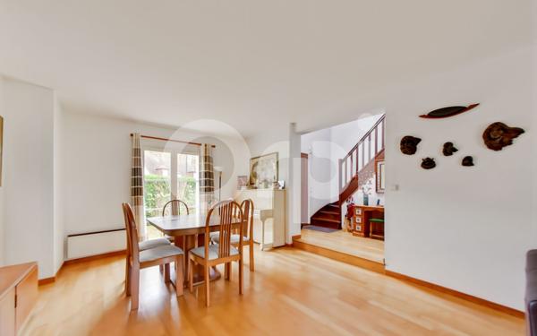 Maison à vendre    7 pièces • 136 m2 Senlis