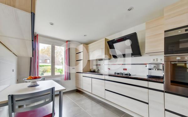 Maison à vendre    7 pièces • 136 m2 Senlis