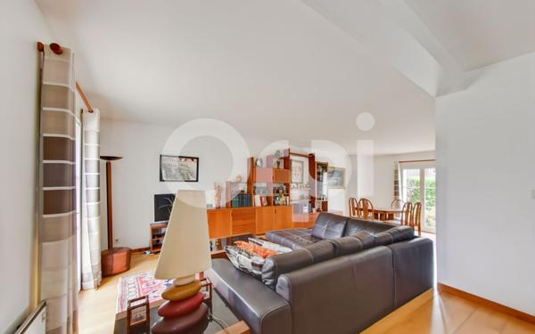 Maison à vendre    7 pièces • 136 m2 Senlis