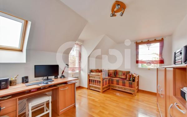 Maison à vendre    7 pièces • 136 m2 Senlis