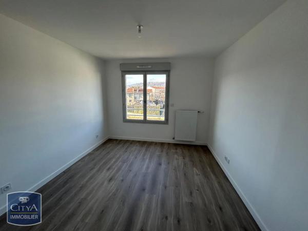 Appartement à louer 2 pièces 44.4m² Givors (69700)
