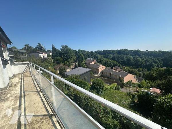 A VENDRE Maison individuelle T4 à BONSECOURS (76240) d'une surface habitable d'environ 90 m², é...