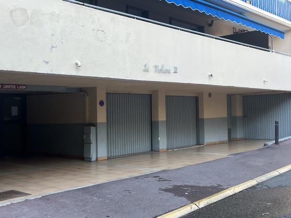 Parking - 10 m²