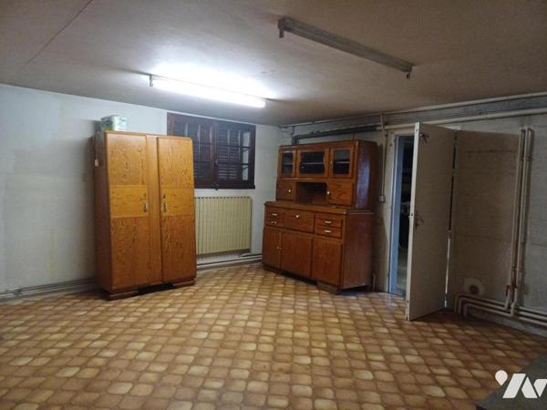 A VENDRE à LES SORINIERES - Maison T8 à rénover de 160m2 hab. sur 575m2 de jardin
