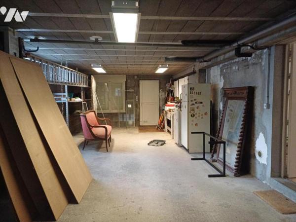 A VENDRE à LES SORINIERES - Maison T8 à rénover de 160m2 hab. sur 575m2 de jardin