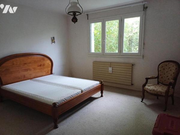 A VENDRE à LES SORINIERES - Maison T8 à rénover de 160m2 hab. sur 575m2 de jardin